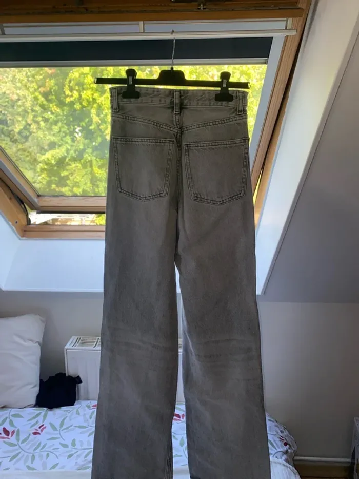 Jean gris large Zara - photo numéro 2