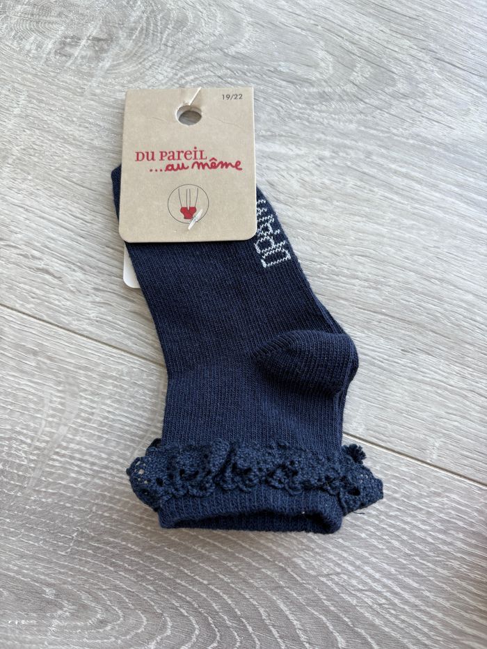 2 paires de chaussettes à froufrou 19/22 - photo numéro 4