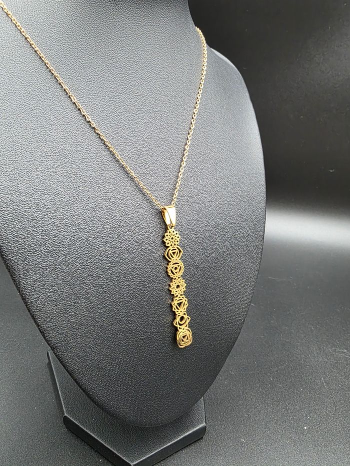 7 Fleurs de Chakras Pendentif Collier doré NEUF - photo numéro 6