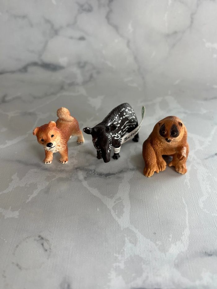 Lot de 3 animaux schleich chiot tapir et nytricebes