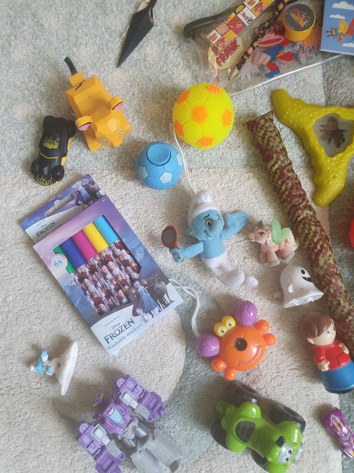 Lot de petits jouets - photo numéro 3