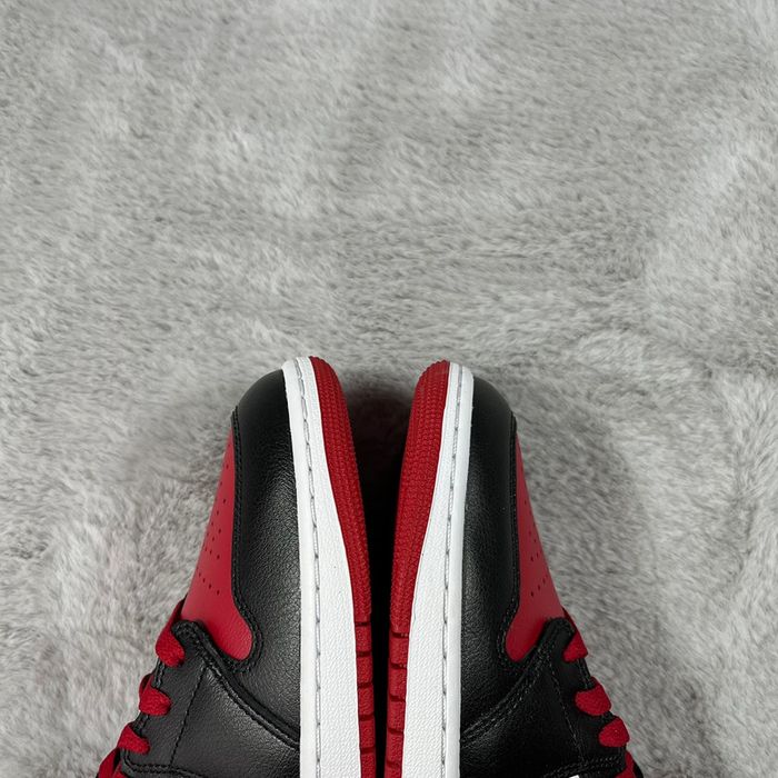 Nike Air Jordan 1 Mid « Black/Gym Red-White » pointure 44.5 - photo numéro 4