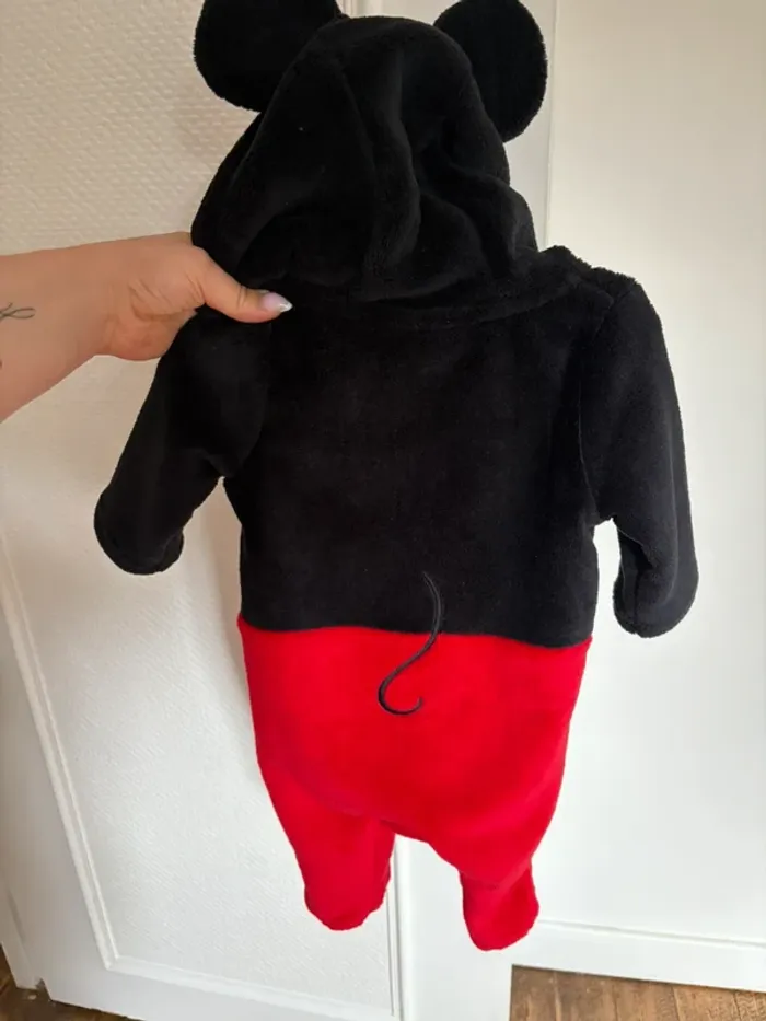 Combinaison Mickey - photo numéro 2
