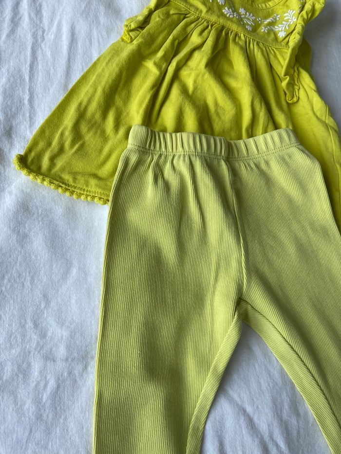Tshirt + pantalon - photo numéro 3
