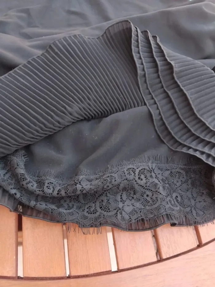 Tres belle petite robe noire Max Mara t38 - photo numéro 14