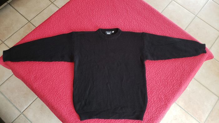Pull noir en maille, taille 16 ans, parfait état