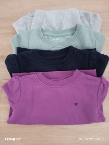 Lot de 4 pulls fille taille 4 ans