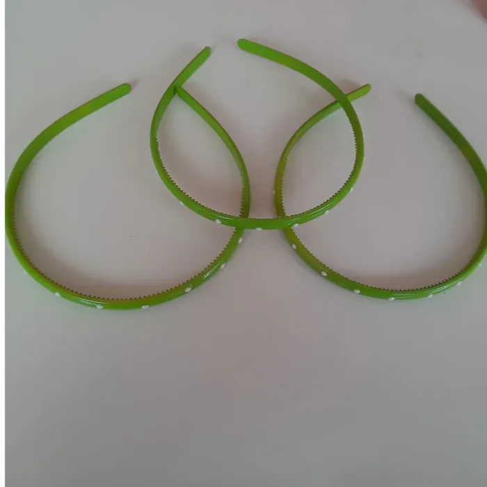 3 serre tête