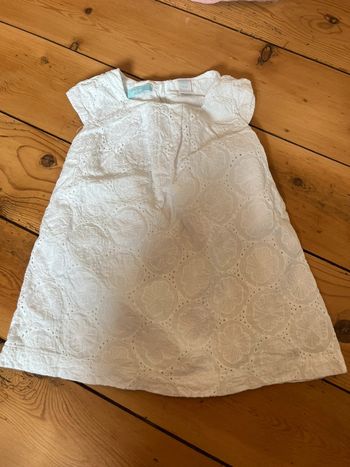 Robe broderie