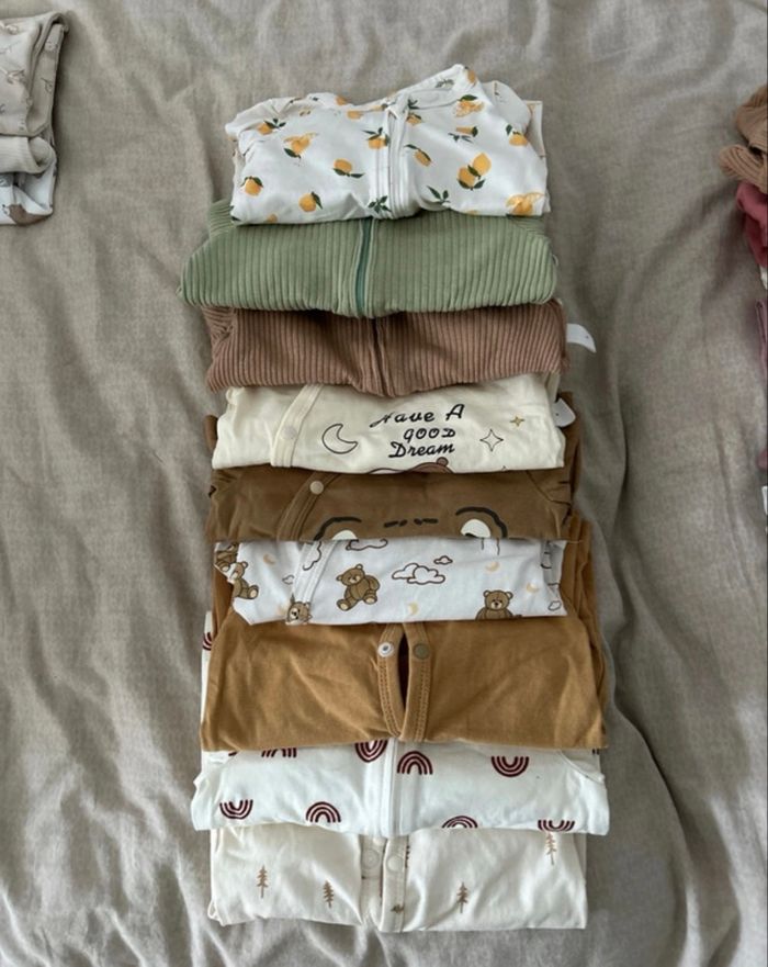 Lot de pyjamas - photo numéro 2