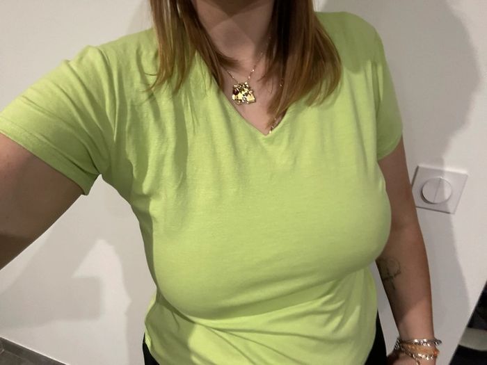 Teeshirt col V vintage T40-42 - photo numéro 3