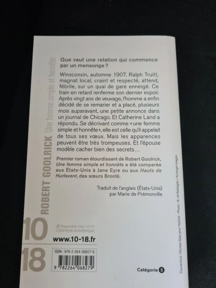 Livre une femme simple et honnête - photo numéro 2