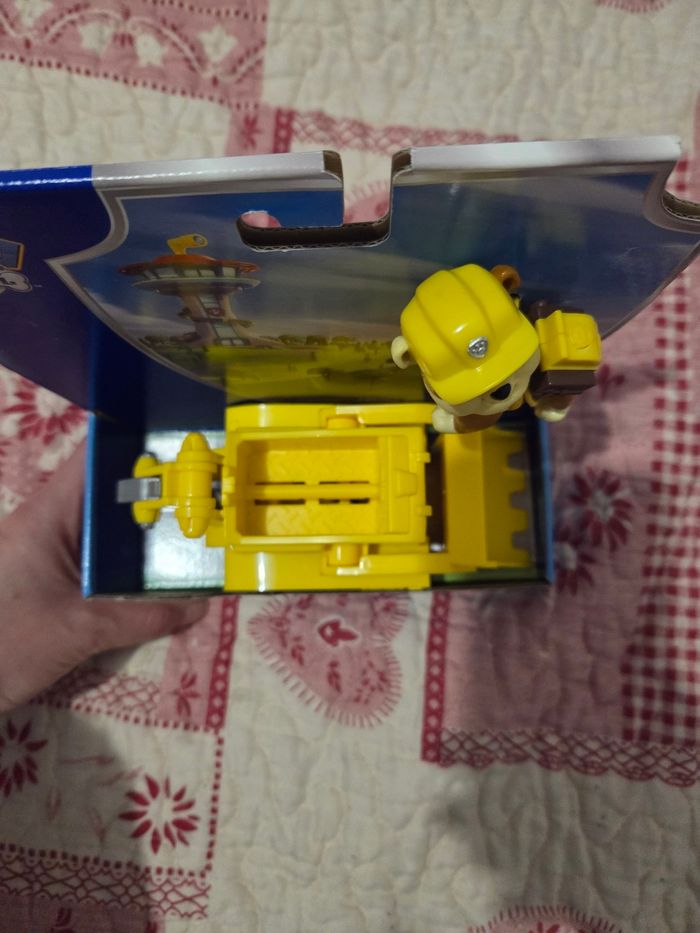 Véhicule ruben avec sa figurines - photo numéro 4