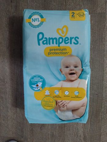 Pack de 54 couches Pampers premium protection taille 2