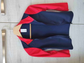 Veste sport 7/8 ans