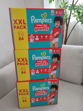 Pants pampers taille 6