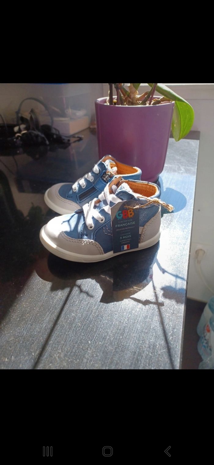 Chaussures premiers pas - photo numéro 2