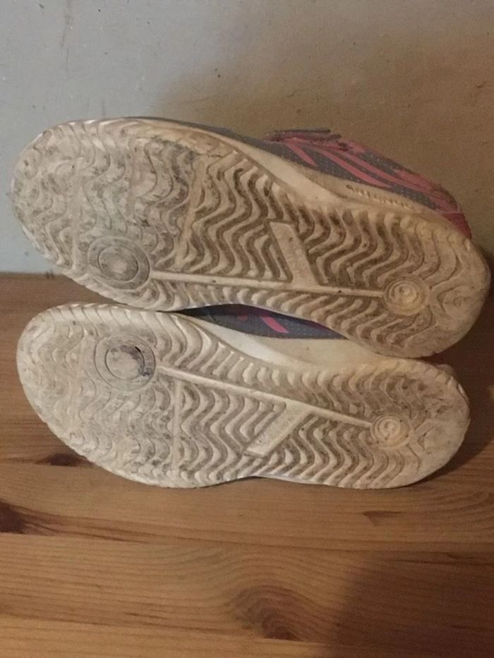 Baskets taille 26 - photo numéro 4