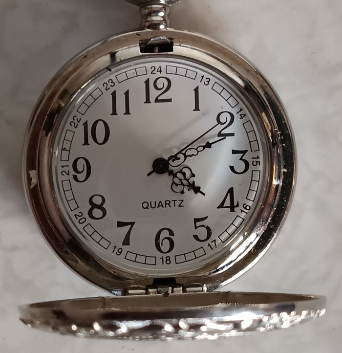 Montre Quartz à Gousset De Poche avec chaine de 35 cm longueur ouverture capot - photo numéro 4