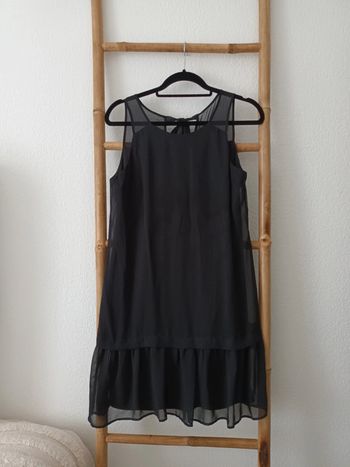 Jolie robe noire à volants Camaïeu taille S