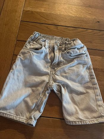 Short H&M 7-8 ans