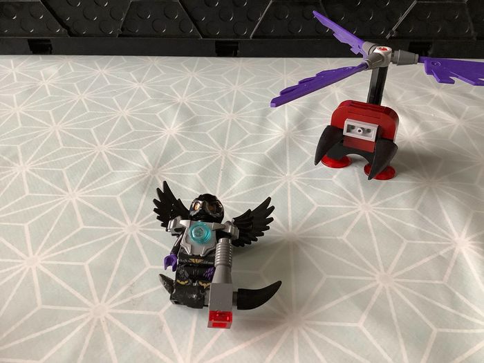 Lego Chima 70007 Complet, boîte et notice - photo numéro 4