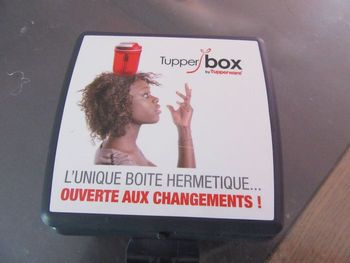 BOITE A SNACK TUPPERWARE