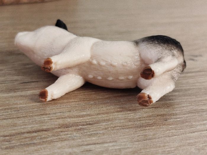Figurine Porcelet Bicolore Animal de la ferme - photo numéro 5