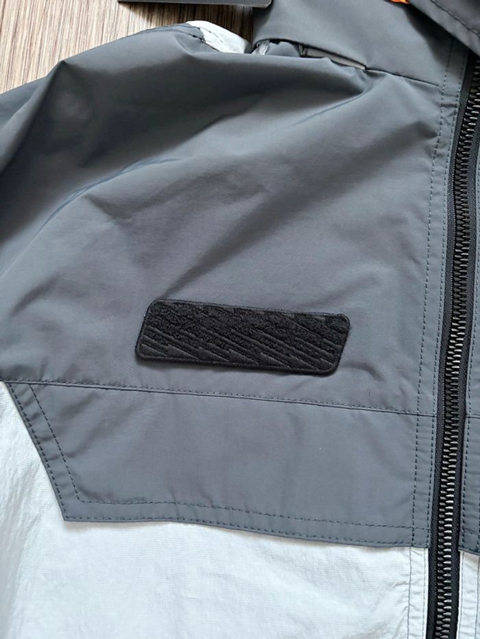 Veste Hugo Boss Neuve - photo numéro 4