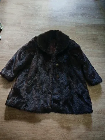 Veste en fourrure avec 3 boutons