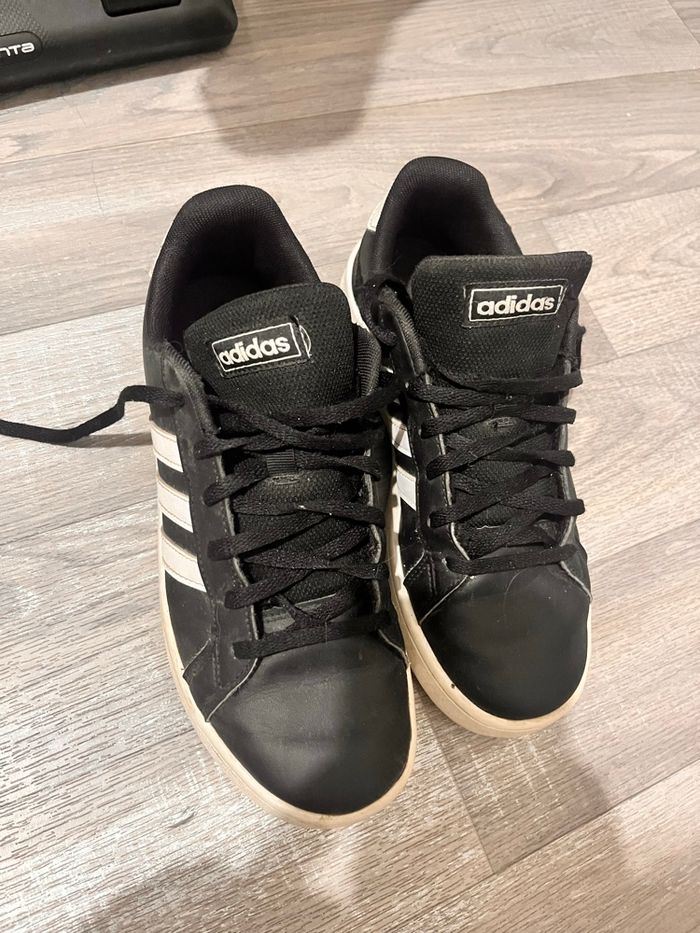 Basket adidas - photo numéro 3