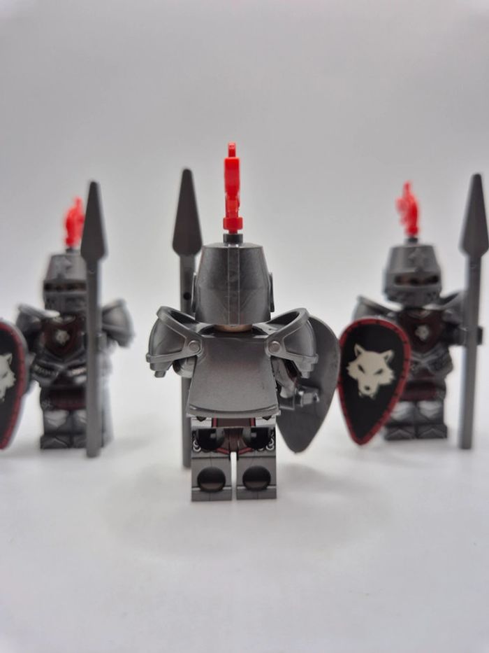 Figurines type lego 4 soldats chevaliers Du Loup - photo numéro 4