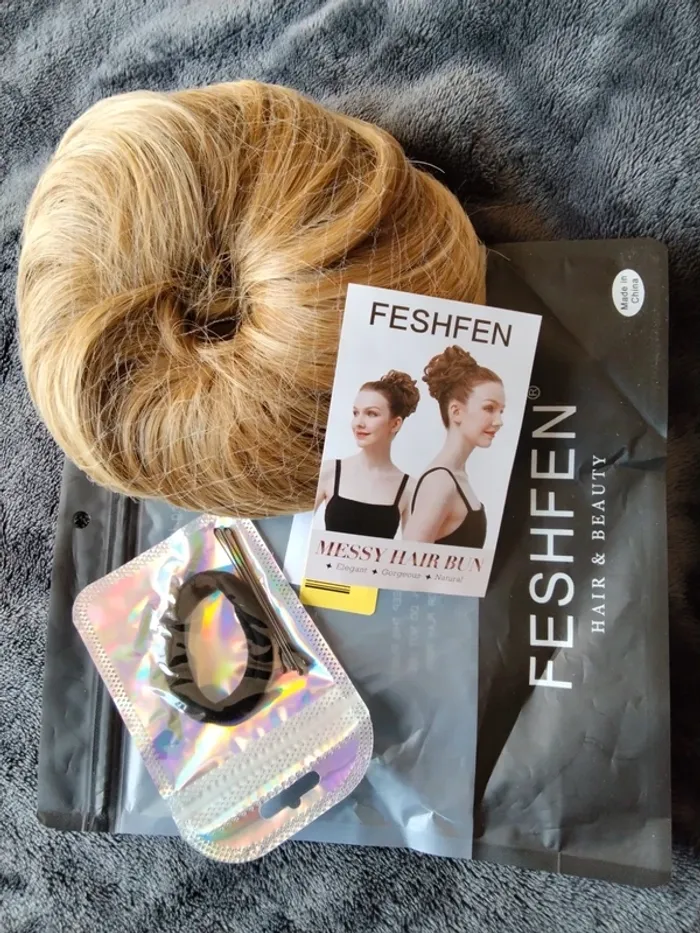 chignon. A rajouter. Feshfen