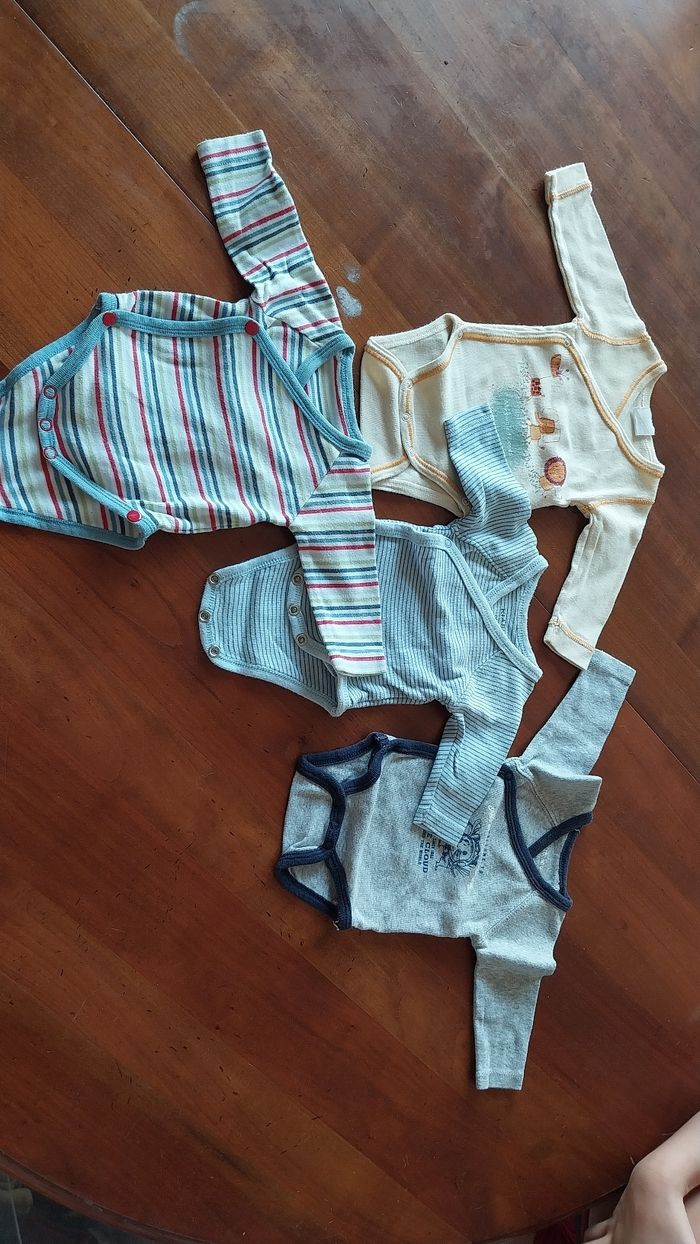 Lot de 14 vêtements - photo numéro 3