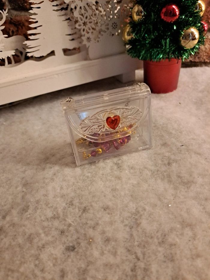 Bracelet rouge et doré avec boucles d'oreilles cœurs en verre rose - photo numéro 8