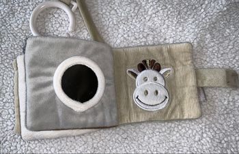 livre d'activités en tissu pour bébé