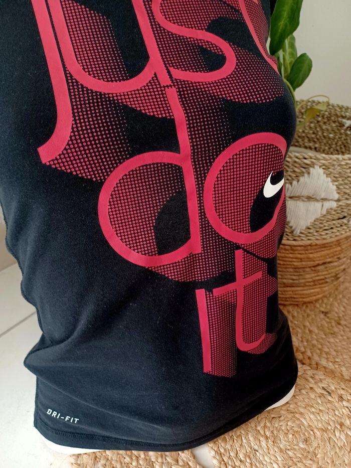 Débardeur Nike très bon état - photo numéro 3
