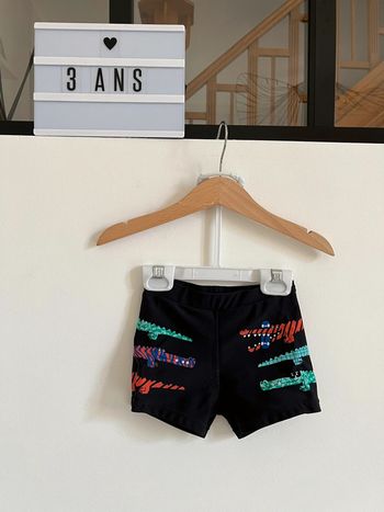 Maillot de bain noir avec crocodiles orange/vert - 3 Ans