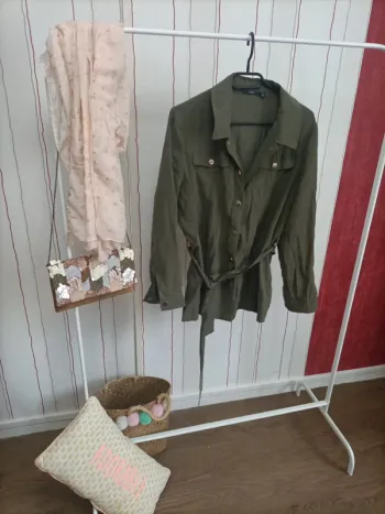 Jolie veste légère Kiabi 42