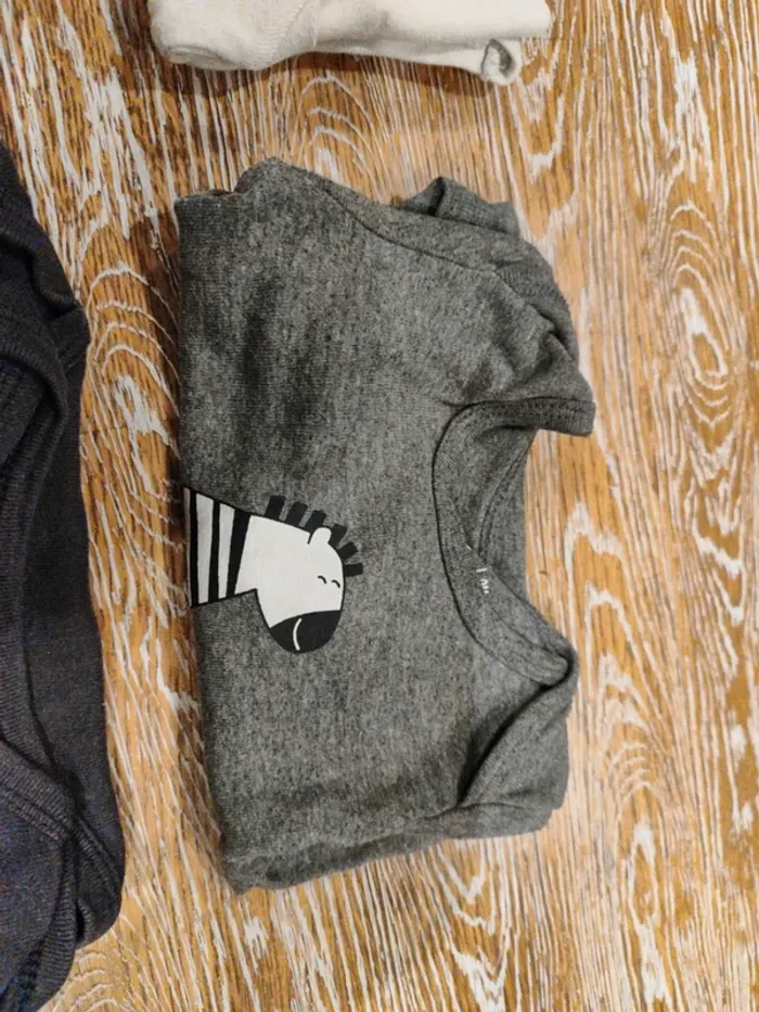 🍁 lots de 4 bodies bébé 9 mois 🍁 - photo numéro 3