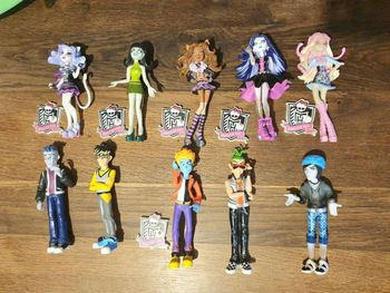 lot figurines monster hight