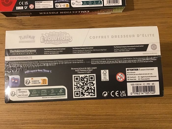 Lot ETB Coffret poster Cartes Pokémon Évolutions prismatiques Boosters Evoli - photo numéro 6