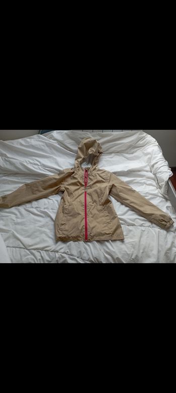 Imperméable à capuche marron clair 12 ans decatlon neuf 5€