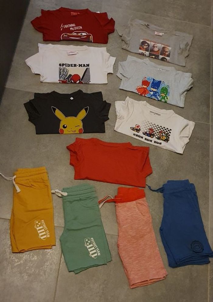 Lot de 11 vêtements garçon été 5 ans