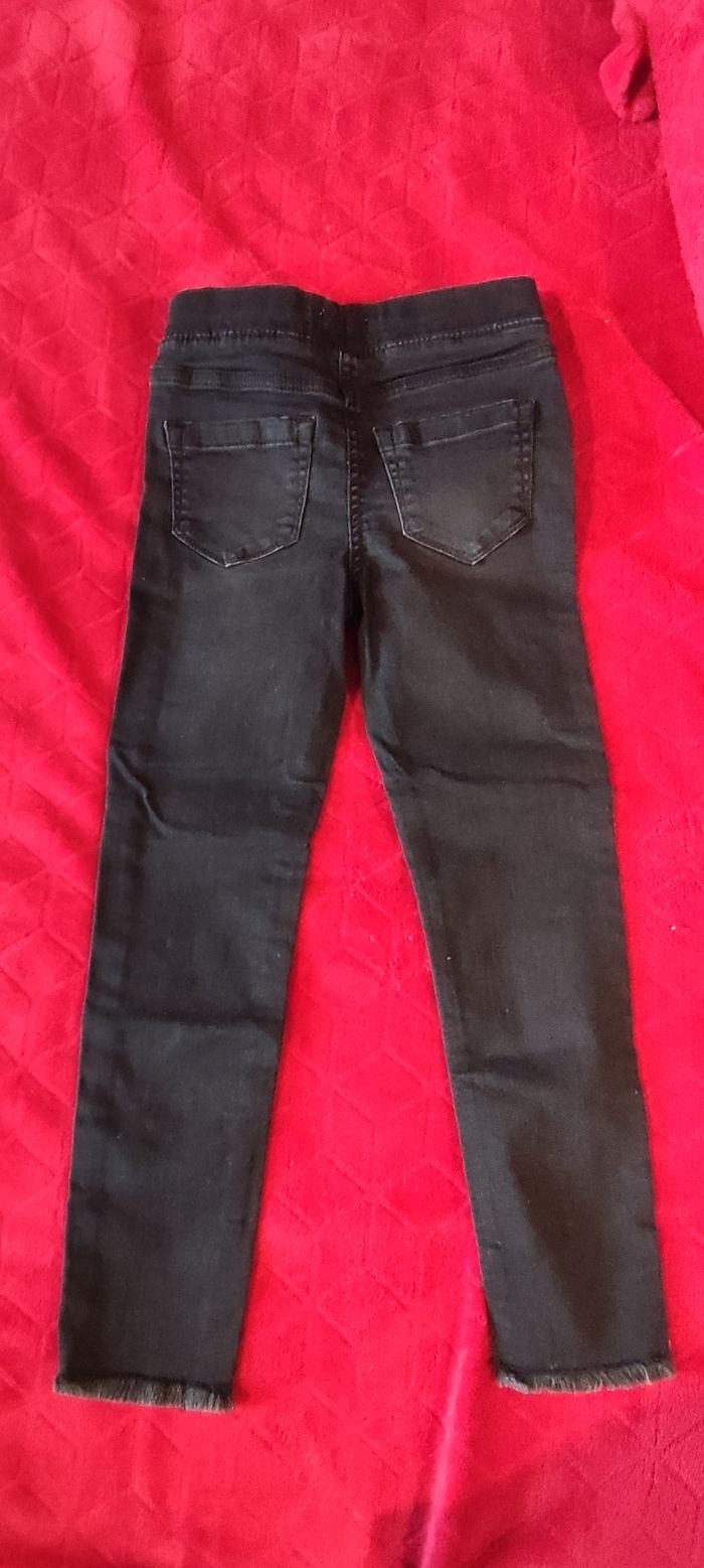 Jean neuf - photo numéro 3