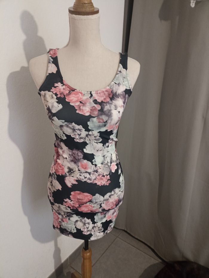 Neuve avec étiquette la robe estivale