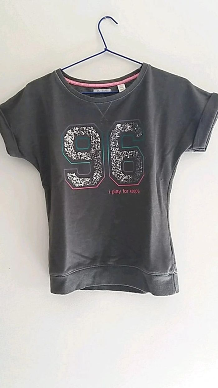 Haut fille taille 12 ans