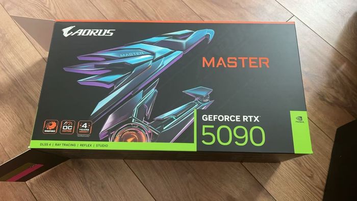 Carte graphique GIGABYTE RTX 5090 Aorus Master 32 Go GDDR7 - NEUVE - photo numéro 3
