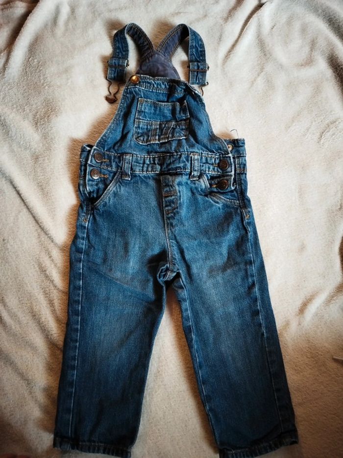 Salopette Kiabi en jeans taille 24 mois