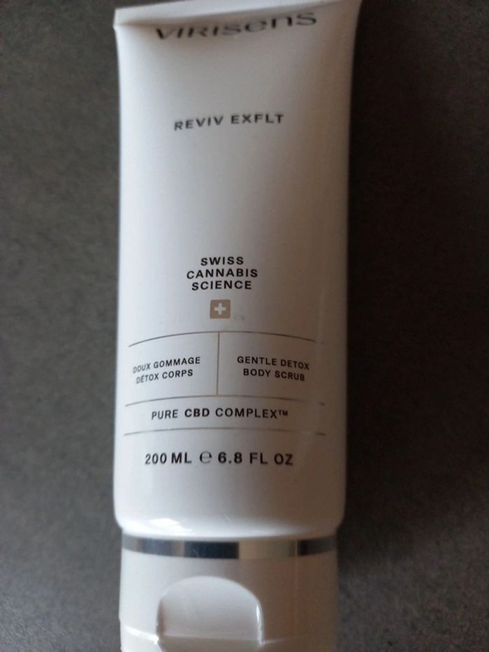 Doux gommage détox corps Virisens 200 ml neuf - photo numéro 2